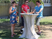 Prachtige stretchhoes, imitatie van boomstam, houten look. Rustiek, net echt