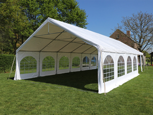 Partytent van 6 meter breed met extra nokversteviging in het dak