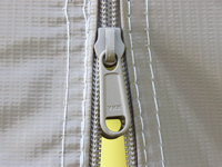 Stevige YKK ritsen