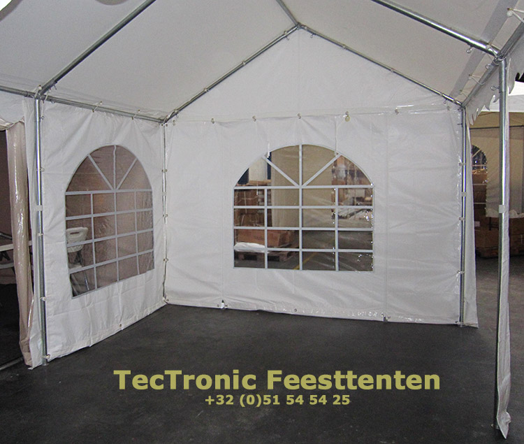 Kopse zijwand met raam