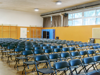 Deze goedkope vouwstoel is erg interessant voor verhuurders of organisatoren van evenementen