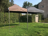 Plooitenten 2x3 meter in de kleuren zwart of bruin